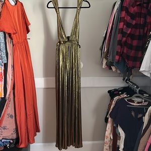 Maxi bronze goddess dress! Size medium brand new never worn